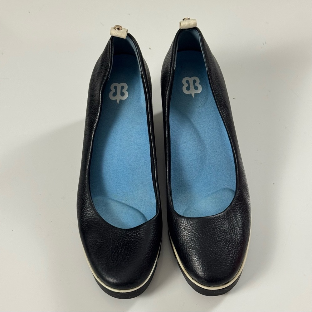 Betabrand Elegant Black All Weather Wedge Shoes Size 6